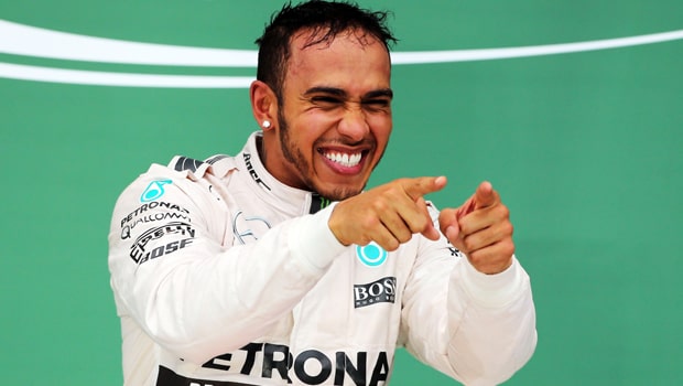 Lewis-Hamilton-Formula-1-min