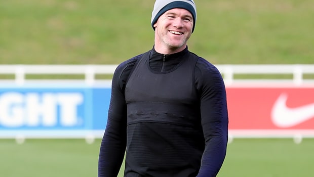 Wayne-Rooney-England-Football-min