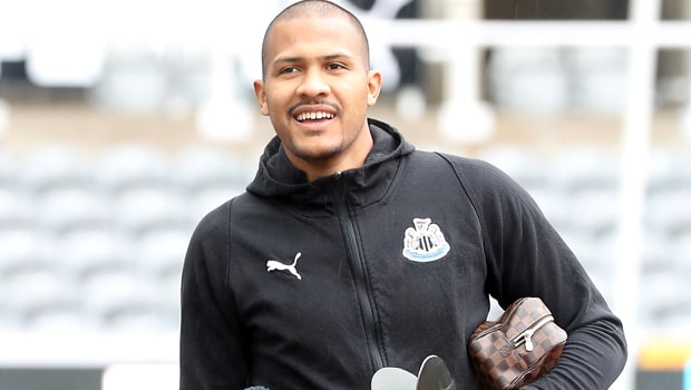 Salomon-Rondon-Newcastle-United-min