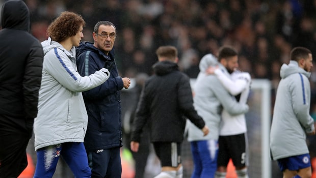 David-Luiz-and-Maurizio-Sarri-Chelsea-min