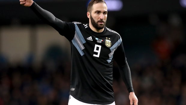 Gonzalo-Higuain-Argentina-striker-min