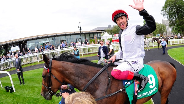 Frankie-Dettori-and-Star-Catcher-Irish-Oaks