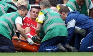 Mathieu Debuchy Arsenal Injury