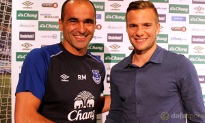 Everton Roberto Martinez and Tom Cleverley
