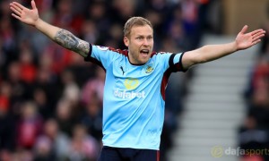 Burnley-midfielder-Scott-Arfield