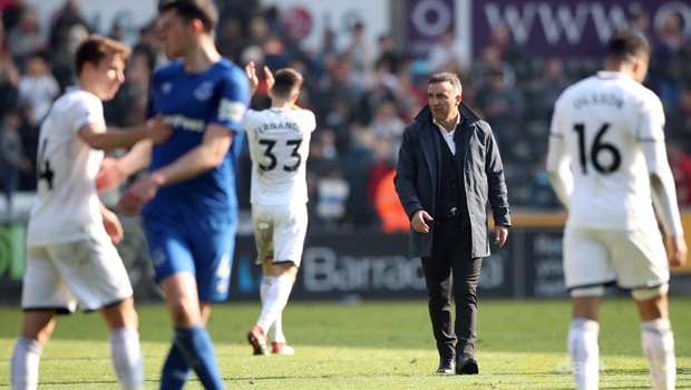 Carlos-Carvalhal-Swansea-City-min