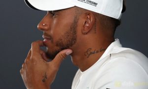 Lewis-Hamilton-F1-Mercedes-star-Drivers-Championship-min