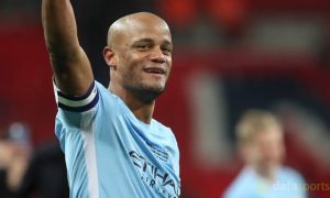 Manchester-City-captain-Vincent-Kompany-min