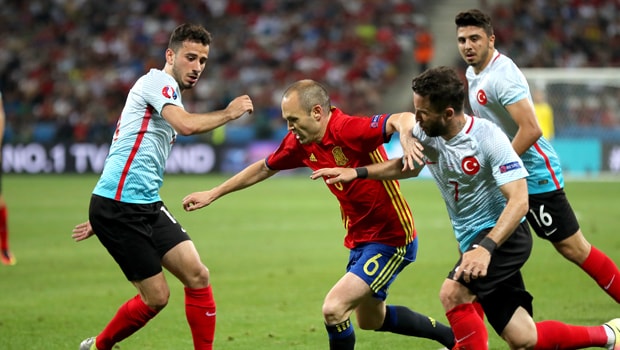Andres-Iniesta-Spain-World-Cup-min