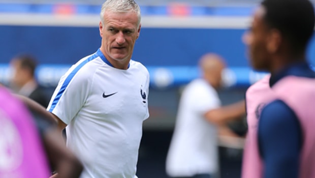 Didier-Deschamps-France-World-Cup-2018-min