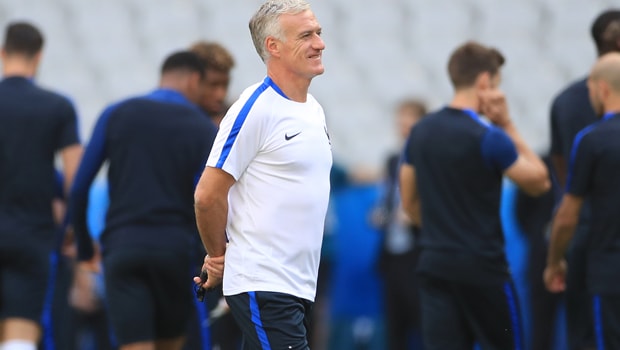 Didier Deschamps France World Cup-min