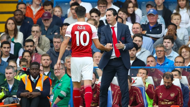 Arsenal-manager-Unai-Emery-and-Mesut-Ozil-min