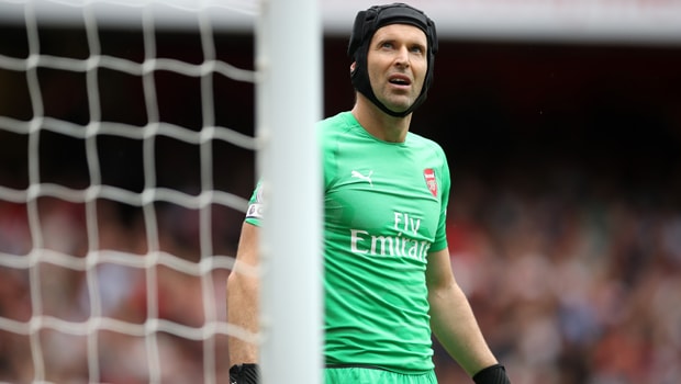 Petr-Cech-Arsenal-goalkeeper-min