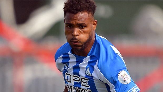 Steve-Mounie-Huddersfield-Town-striker-min