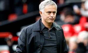 Jose-Mourinho-Manchester-United-League-Cup-min