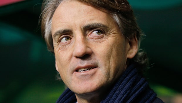 Roberto-Mancini-Italy-Euro-2020-Football-min