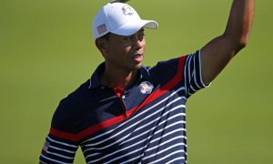 Tiger-Woods-Golf-Tournament-of-Champions-min