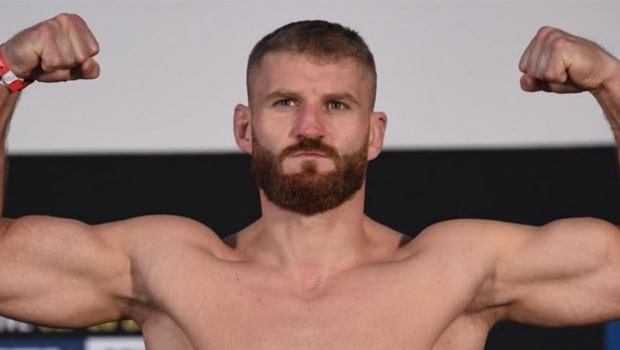 Blanchowicz Hands Adesanya First MMA Defeat