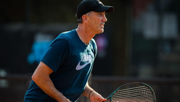 Darren Cahill